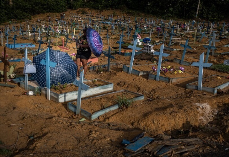 América se aproxima a los 2,5 millones de muertos por el coronavirus