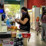 Argentina renueva un acuerdo de precios con privados para enfrentar la inflación
