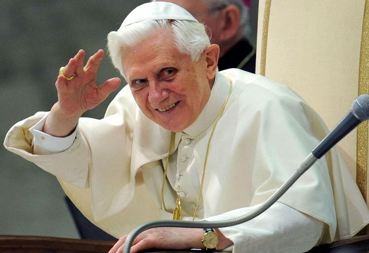 Benedicto XVI encubrió abusos sexuales