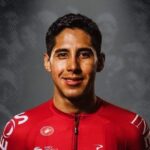 Brandon Rivera, compañero de Egan en el Ineos, sufre aparatoso accidente