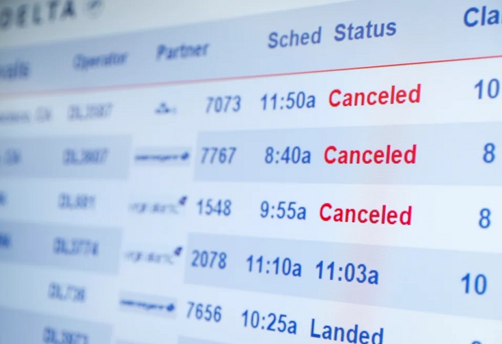 Cancelados en EEUU cerca 2.500 vuelos en el primer día de 2022
