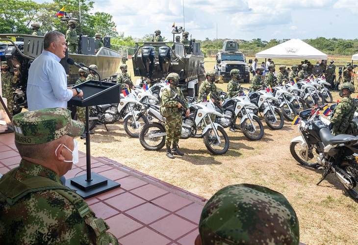 Colombia despliega la mayor operación contra el lavado de activos del ELN