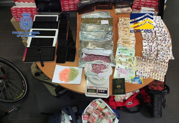 Detenidas 24 personas en España por tráfico de migrantes desde Argelia