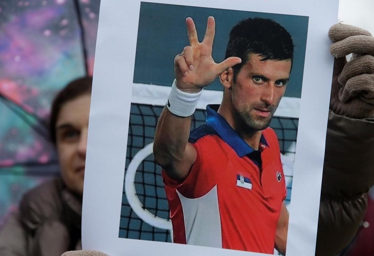 Djokovic participó en actos públicos, presuntamente, tras dar positivo COVID