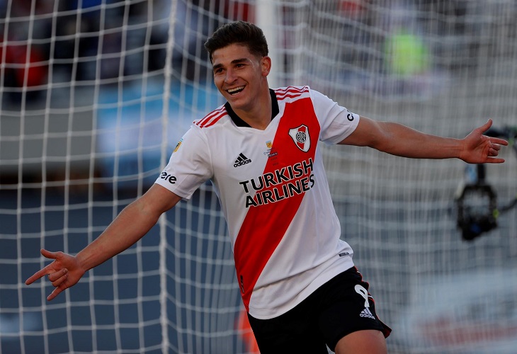 El Manchester City ficha al argentino Julián Álvarez