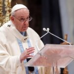 El papa francisco en su primera misa del 2022 - Herir a las mujeres es ultrajar a Dios