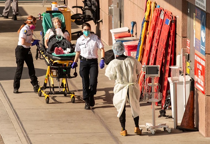 Estados Unidos bate un nuevo récord de hospitalizaciones por covid-19