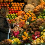 Francia dice adiós al embalaje en plástico de frutas y verduras pequeñas--Cómo prevenir el cáncer con una alimentación saludable: los alimentos clave que no pueden faltar en tu menú