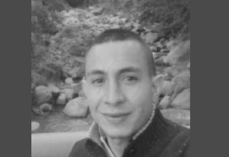 Hombre que apareció quemándose en la autopista en Girardota