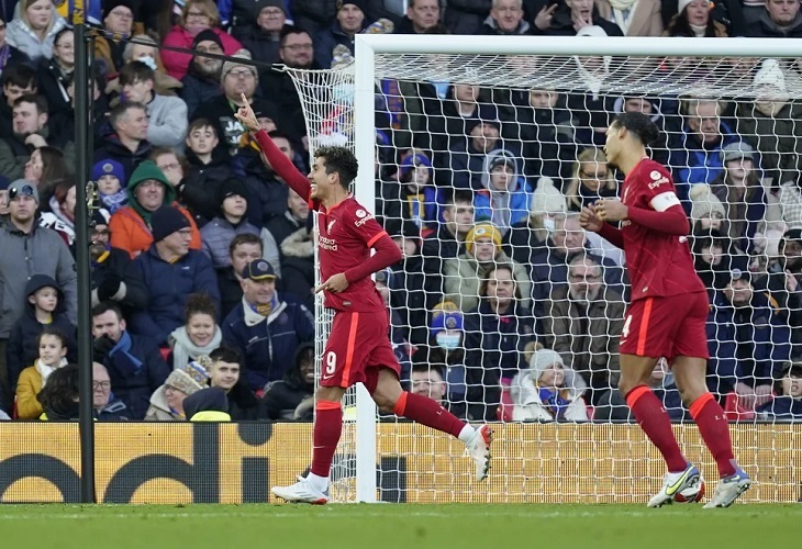 Los suplentes del Liverpool cumplen el trámite