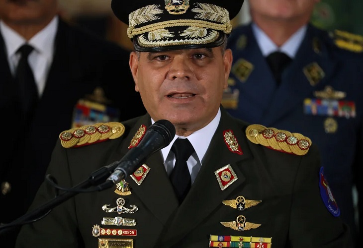 Ministro venezolano dice que colombianos huyen a su país por la violencia