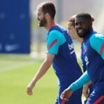 Umtiti se lesiona en el pie derecho y deberá pasar por el quirófano