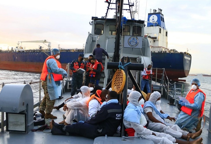 Un desaparecido y 12 personas rescatadas deja un naufragio en Panamá