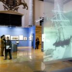 Un siglo en la Antártida - de abrigos de piel de foca a bases con Whastapp