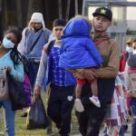Unos 800 inmigrantes dejaron Honduras y cruzaron a Guatemala en ruta a EE.UU.