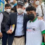Álvaro Uribe enfrentó abucheos en la icónica Comuna 13 de Medellín