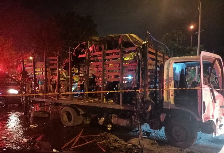 El Eln reivindica el ataque con explosivos a camión del Esmad, en Cali