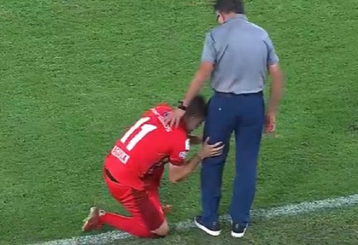 Daniel Hernández volvió a lesionarse y lloró agarrado de Juan Carlos Osorio