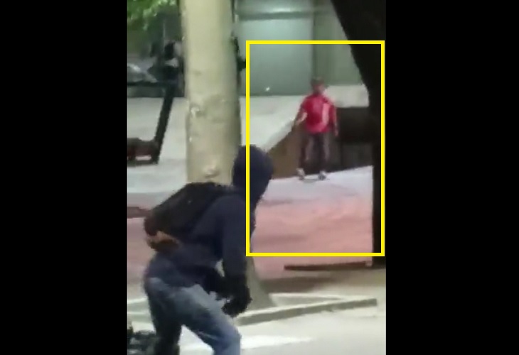 Hombre con arma traumática quiso enfrentar a manifestantes en Medellín