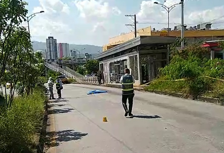 Mujer murió arrollada por moto de la policía en Bucaramanga