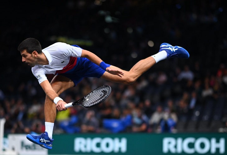 Djokovic obtuvo exención de vacunación por dar positivo en COVID, dicen abogados