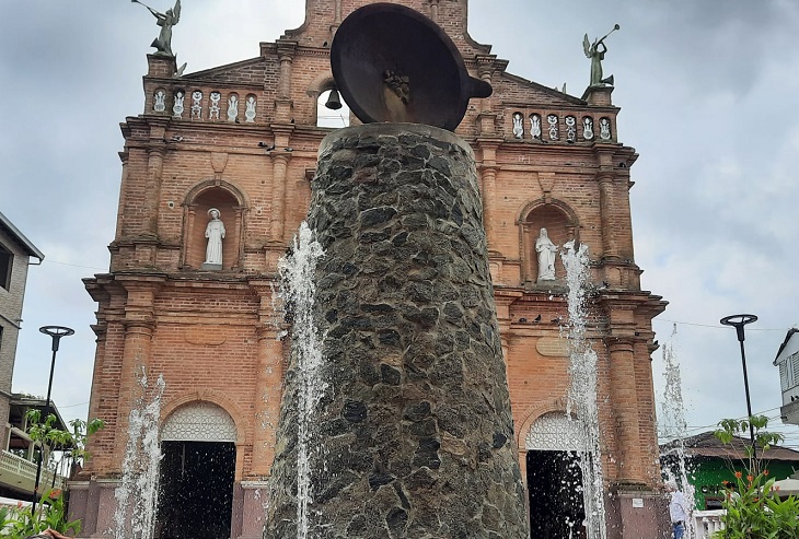 Lanzaron una granada contra una patrulla policial en Remedios, Antioquia