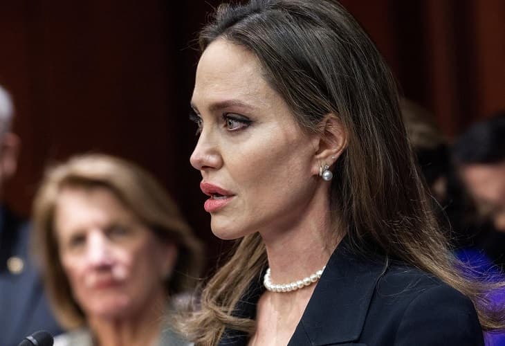 Angelina Jolie le da voz en EE.UU. a las víctimas de violencia de género