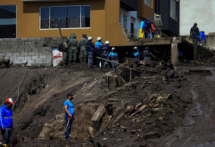 Autoridades de Quito limitan el ingreso a la zona del alud para evitar delincuencia