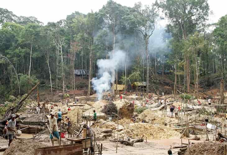 Bolsonaro oficializa el fomento a la minería en la Amazonía brasileña