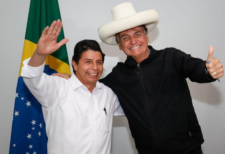 Bolsonaro y Castillo olvidan las ideologías y la crisis y hablan de cooperación
