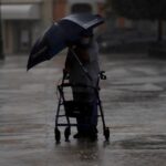 Decenas de refugiados y ríos fuera cauce causados por lluvias en Puerto Rico
