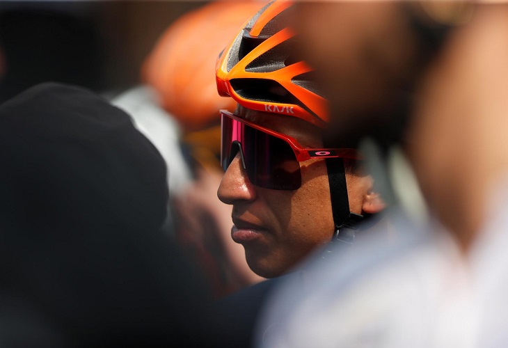 Egan Bernal será sometido a una cirugía a nivel de la columna cervical