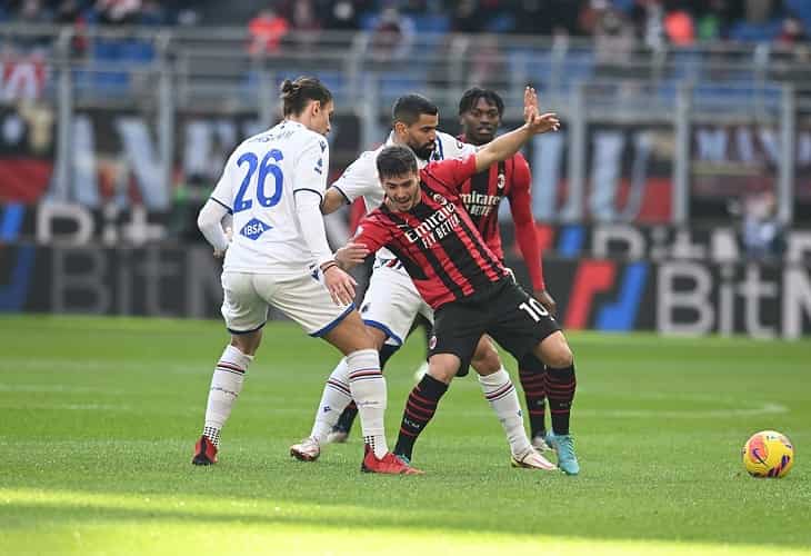 El Milan, nuevo líder en la Serie A; la 'Juve' se mantiene en 'Champions'
