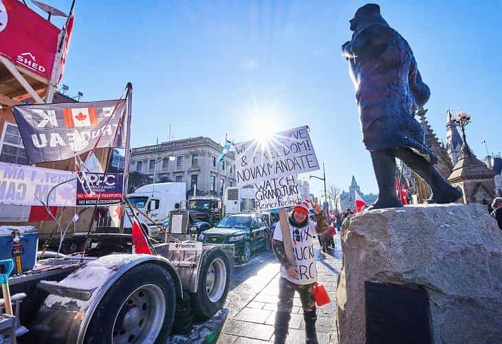 El jefe de Policía de Ottawa dimite por el caos de la protesta de camioneros