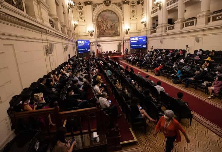 La Convención Constituyente aprueba las primeras normas tras una semana de plenos