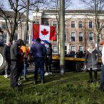 La policía neerlandesa disuelve la protesta antivacunas de los camioneros en La Haya