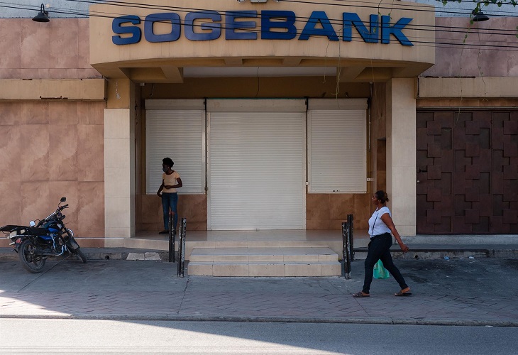 Los comercios y escuelas cierran en Haití en un día de tensión política