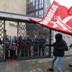 Siete policías resultan heridos en una manifestación estudiantil en Italia