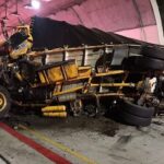 Accidente de camión en Alto de la Línea, en túnel Mariposas