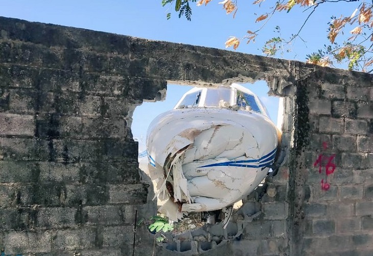 Avioneta ambulancia chocó contra muro al salirse de la pista en San Andrés