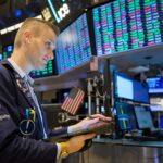 Los principales mercados mundiales se desploman por crisis entre Ucrania y Rusia