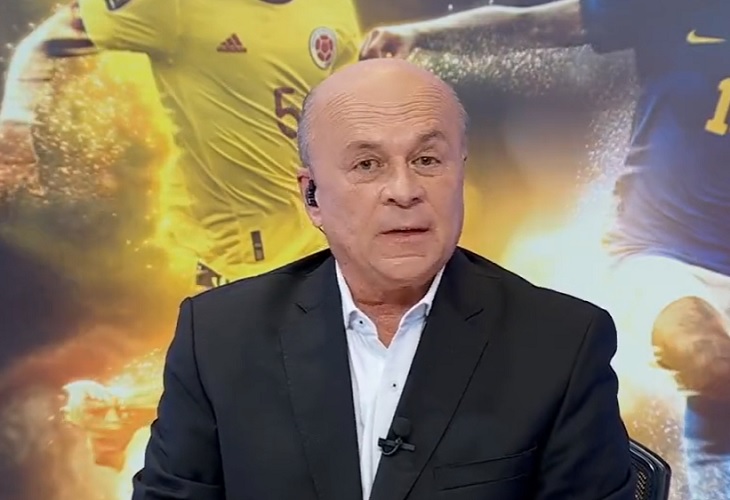 "Rueda se va a ir", Carlos Antonio Vélez tacha de pecho frío a jugadores colombianos