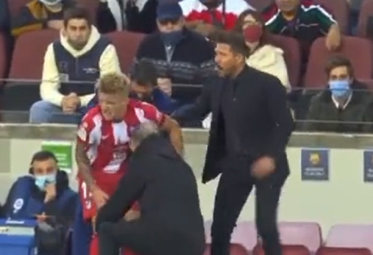 Exponen actitud del Cholo Simeone en la lesión de Daniel Wass ante Barcelona