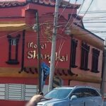 En motel Shanghai de Puebla hombre salió corriendo sin ropa