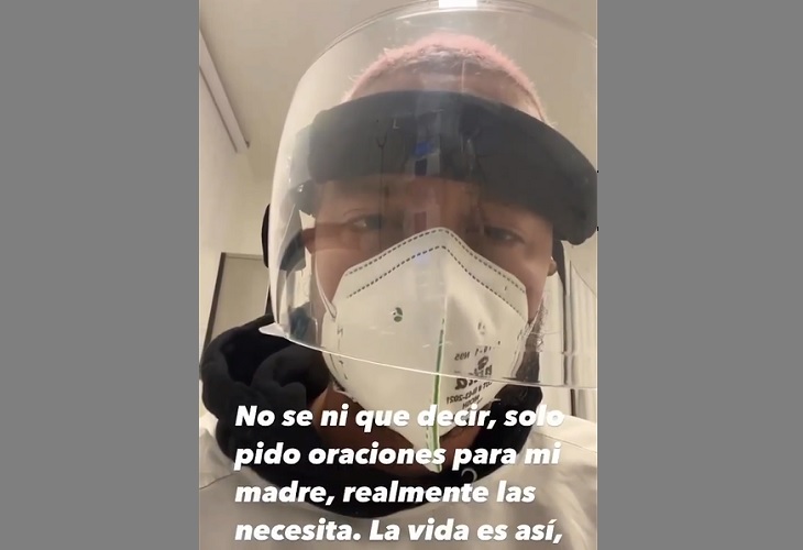 "No sé ni que decir", J Balvin pide oraciones para su mamá que está en UCI