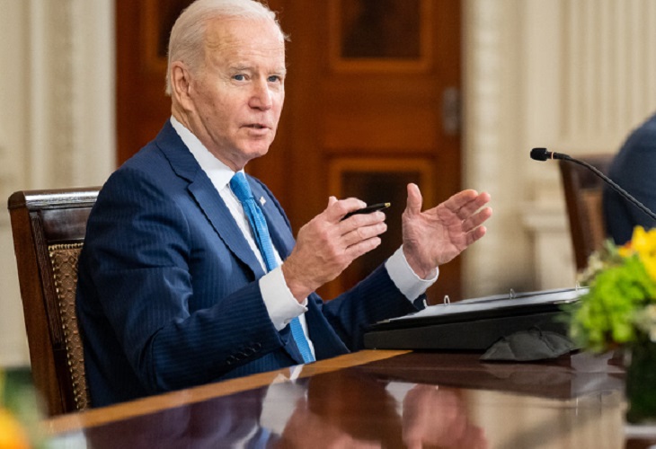 Joe Biden y Putin discuten por teléfono la situación en Ucrania