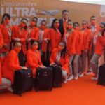 Auxiliares de vuelo de Ultra Air cambian los icónicos tacones por cómodos tenis