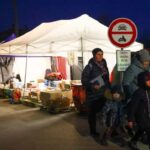 128.000 ucranianos cruzaron ya frontera por Eslovaquia, muchos rumbo a Praga