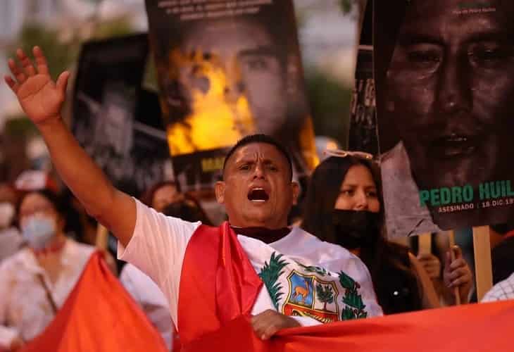 Al grito de indulto es insulto, ciudadanos rechazan la liberación de Fujimori