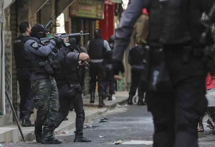 Al menos seis muertos en una operación policial en una favela de Río de Janeiro